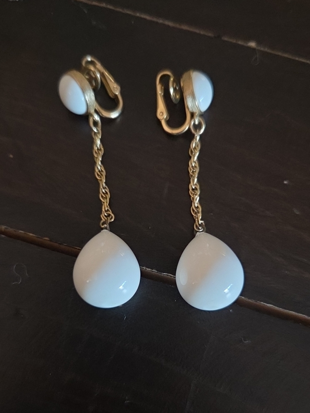 Vintage Crown Trifari White Lucite Dangle Clip Earrings